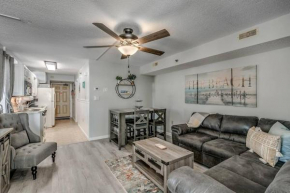 Oceanfront End Unit Large Balcony Sleeps 5 NMB